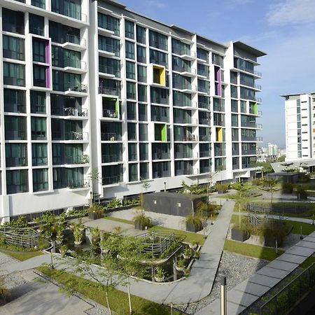 8Pax Cozy Home Stay Jazz Suites 1 Vivacity Kuching Sarawak 3Br Buitenkant foto