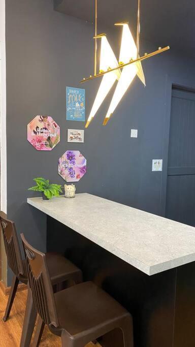 8Pax Cozy Home Stay Jazz Suites 1 Vivacity Kuching Sarawak 3Br Buitenkant foto