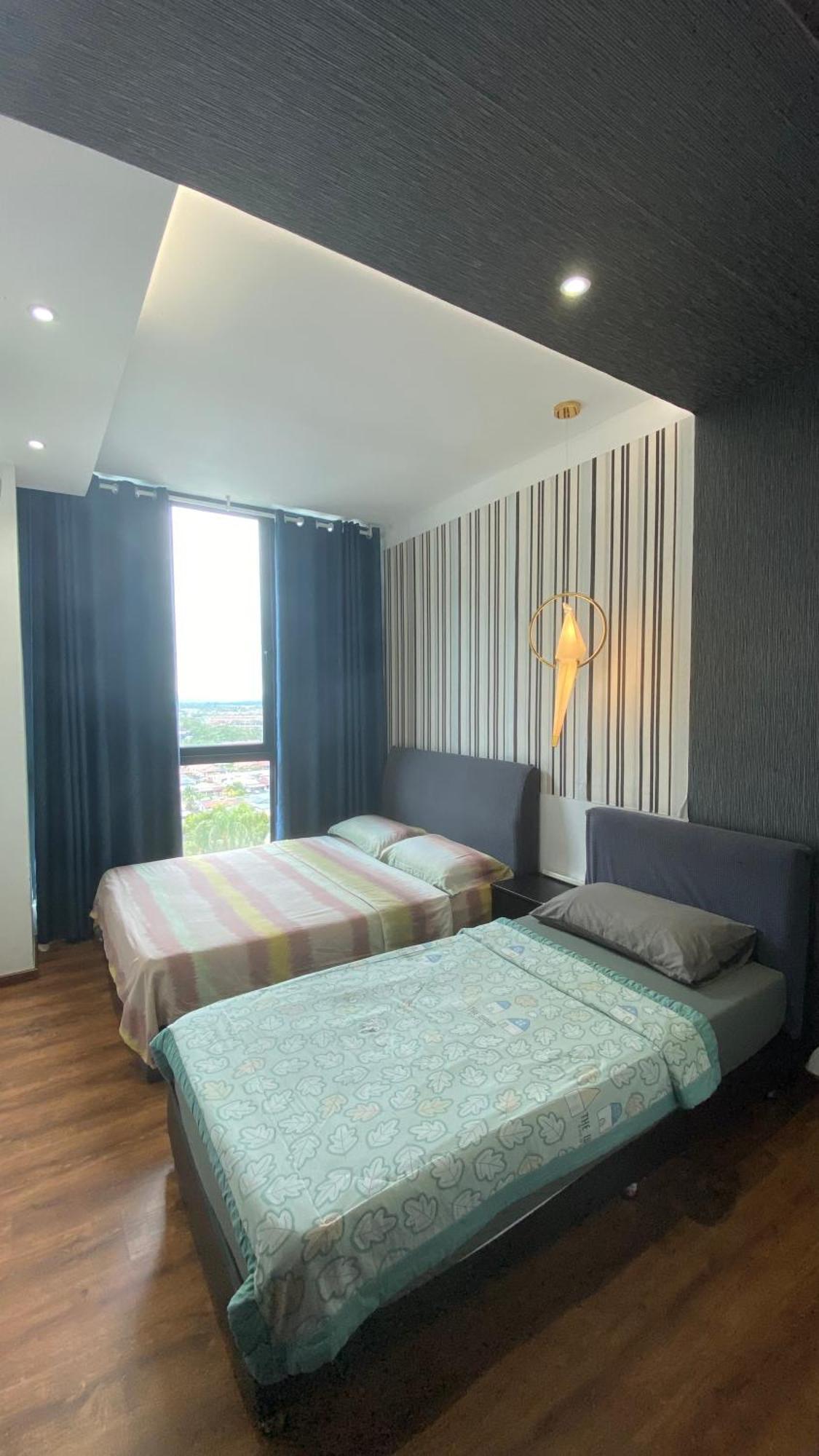 8Pax Cozy Home Stay Jazz Suites 1 Vivacity Kuching Sarawak 3Br Buitenkant foto